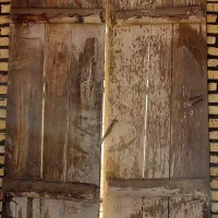 در چوبی، چراغ نفتی، سماور ذغالی