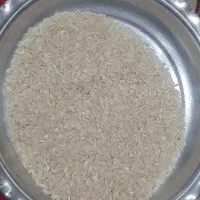 فروش ۲۳۰۰ کیلو برنج کامفیروزی