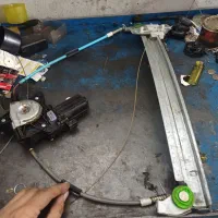 تعمیرات انواع شیشه بالابر خودرو