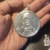 شمایل با زنجیر نقره|جواهرات|نیشابور, شهرک اندیشه|دیوار