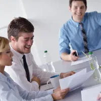 کارآموزی با حقوق و استخدام نیروی فروش فقط خانوم