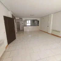 ۹۲ متر آپارتمان افراسیابی۱۳ آبان با پارکینگ تکواحد