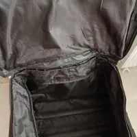 چمدان بزرگ خارجی|کیف، کفش، کمربند|مشهد, جاهد شهر|دیوار