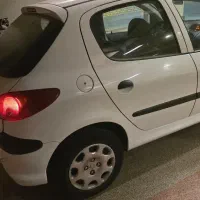 ۲۰۶ تیپ ۲ مدل ۹۸ سفید