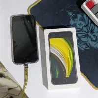 ایفون se2020