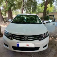 آریو دنده‌ای 1600cc، مدل ۱۳۹۸