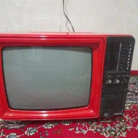 تلوزیون وتلفن قدیمی