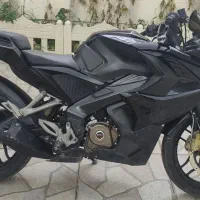 ار اس ۲۰۰ فول مشکی مدل ۹۵