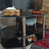 میز تلویزیون شیشه ای