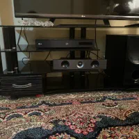 میز تلوزیون و ۴ باندایستاده و یک باندرو میزی