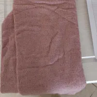 فروش تعدادی لباس و شال زمستوتی و پاییزی