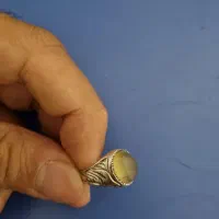 انگشتر عقیق شرف‌الشمس طبیعی رکاب نقره ۹۲۵ دست‌ساز