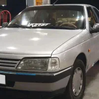 یک دستگاه پژو ۴۰۵