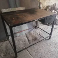 میز کار آهنی با کشو