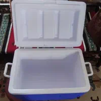 یخدان بزرگ سالم . نو|ظروف نگهدارنده، پلاستیکی، یکبارمصرف|شیراز, سینما سعدی|دیوار