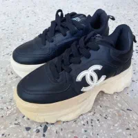 تعدادی کفش زنانه و مردانه نو|کیف، کفش، کمربند|قم, سید معصوم|دیوار