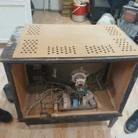 تلوزیون قدیمی|کلکسیون اشیاء عتیقه|قم, دروازه ری|دیوار