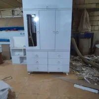 کمد دراور و جاکفشی