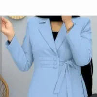 تعدادی لباس زنونه مجلسی .مانتوهای مشکی وچادر