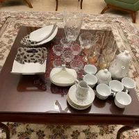 چینی و بلور بسیار تمیز و سالم