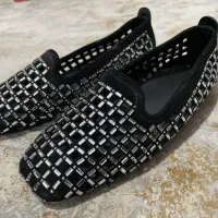 9 جفت کتونی سایز ۳۷و ۳۸ صندل مجلسی ۴میلیون تومن
