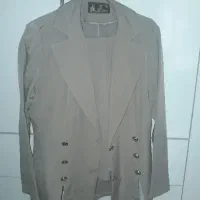 تعدادی لباس زنانه