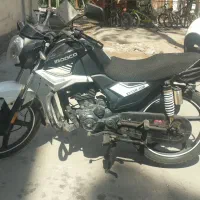 موتور  B10 مدل ۱۴۰۱ سفید سالم و پلمپ