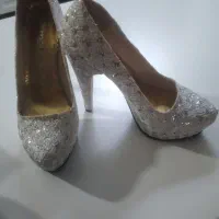 دو جفت کفش پاشنه بلند|کیف، کفش، کمربند|سلماس, |دیوار