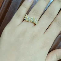 انگشتراستفاده نشده،یک عدد النگو نو ۲۰۰ بالای تابلو