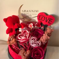 باکس هدیه ولنتاین قلبی شمع و شکلات و خرس و گل|صنایع دستی و سایر لوازم تزئینی|تهران, پاسداران|دیوار