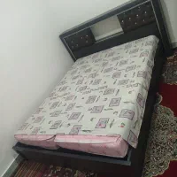 تخت دو نفره