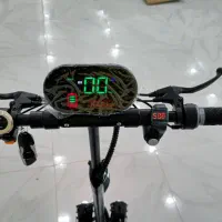 اسکوتر برقی مناسب ۵تا۹۰ ساله|دوچرخه، اسکیت، اسکوتر|میانه, |دیوار