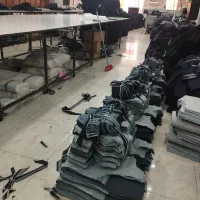 کمک برش کار  قیچی کار آقا