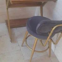 میز تحریر و صندلی چوب و فلز محکم و بادوام