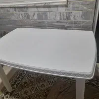 میز تمیز سالم