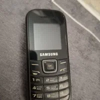 گوشی سامسونگ.