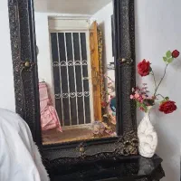 آیینه و کنسول