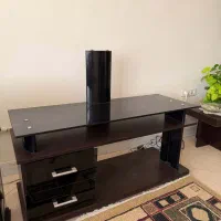 فروش میز تلویزیون به دلیل تغییر دکوراسیون منزل