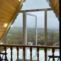 کلبه سوییسی ۶۰ متری در ارتفاع جنگلی با ویو ابدی|اجارهٔ کوتاهمدت ویلا و باغ|احمدسرگوراب, |دیوار