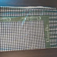 شال پاییزه|لباس|صدرا-فارس, فاز ۲|دیوار