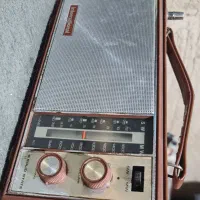 رادیو قدیمی کلکسیونی|کلکسیون اشیاء عتیقه|لردگان, |دیوار