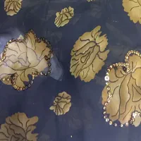 پارچه حریر گلدار رنگ سورمه ای مناسب لباس مریوانی