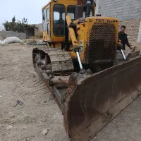 بلدوزر دی ۶ کلاجی کاترپیلار