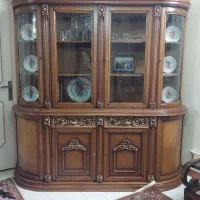 ویترین چوب گردو