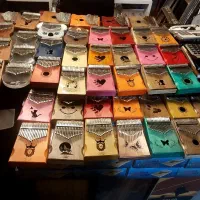 کالیمبا یا پیانو دستی ملودیکا سنتور گیتار کاور|پیانو، کیبورد، آکاردئون|مشهد, سیلو|دیوار