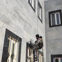 کار در ارتفاع خدمات ساختمانی عایق نانو پیچرولپلاک|خدمات پیشه و مهارت|کرمانشاه, |دیوار