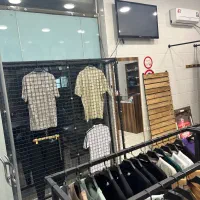 واگذاری یکجا پوشاک + دکور + ویترین|فروشگاه و مغازه|قم, نخودی|دیوار