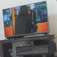 میز تلویزیون در حد نو