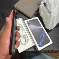 آیفون16max