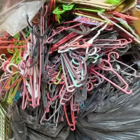 چوب لباسی همه رقم موجوده